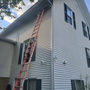 gutter and siding instalation (104)